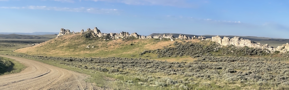 Devil's Backbone or Avenue of Rocks